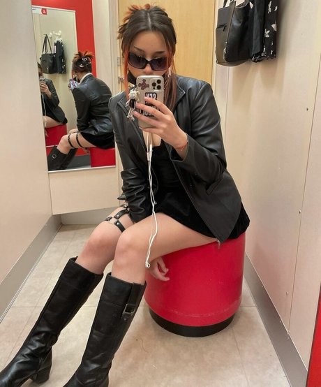 Chxrrychick star érotique des photos