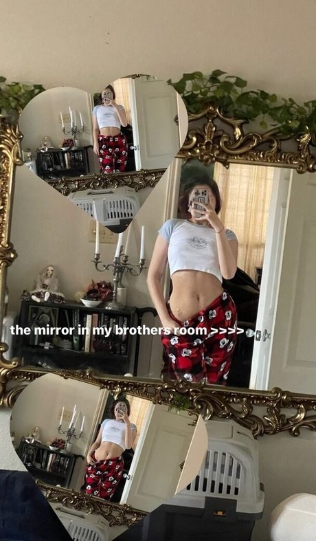 Chxrrychick actrice artistique collection