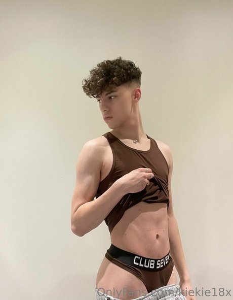 kiekie18x beau modèle photos