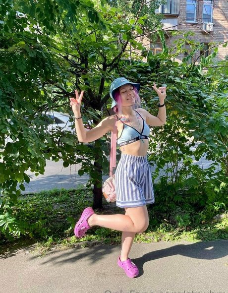 strwbrr nus star du porno images