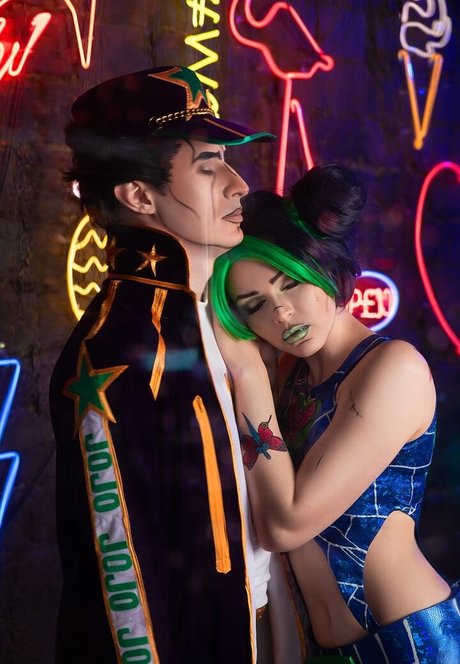 Anya Ichios modèle chaud images