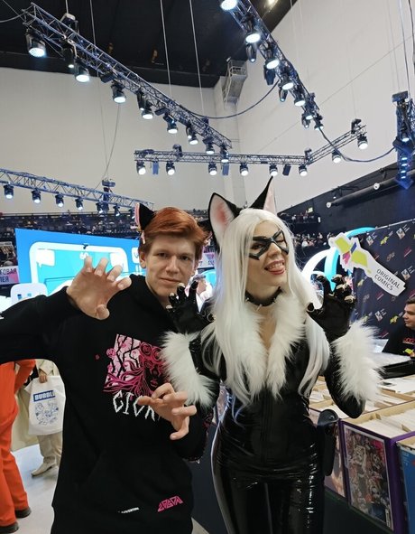 Anya Ichios xxx étoile archive