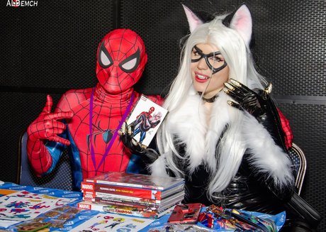 pom-pom girl nue onlyfans parfaite haute qualité des photos