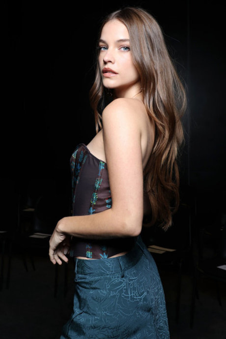 Barbara Palvin actrice adulte collection