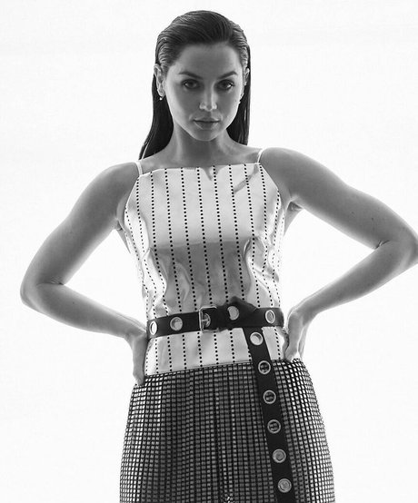 branlette uniquementfans art sexy photos