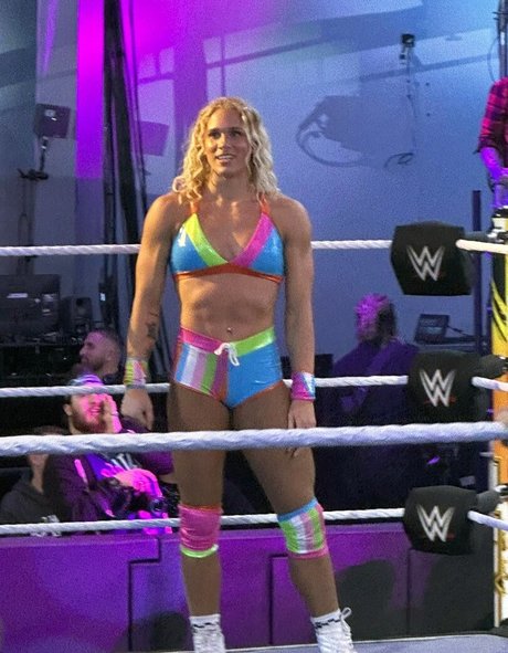 Sol Ruca star du porno de haute qualité photos