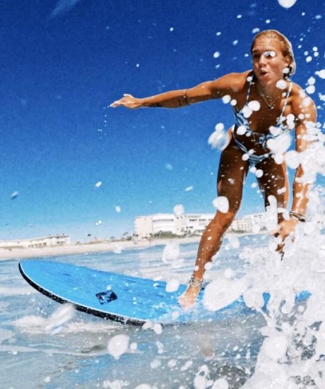 Sol Ruca étoile de l'art photos