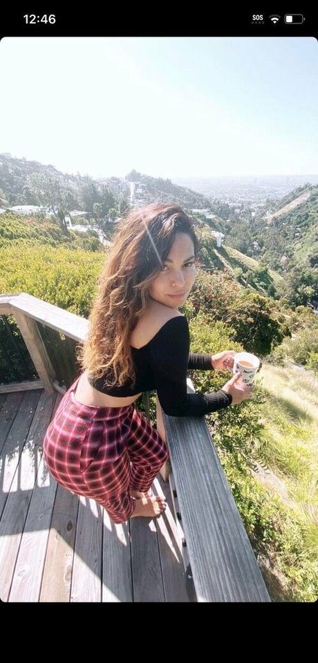 Nadine Velazquez art étoile photos