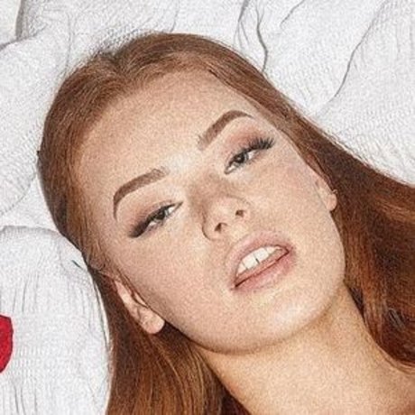 Sarah Barton étoile xxx archive