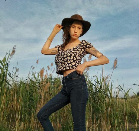 Yasmin avrahami star pornographique galeries