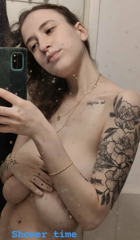 Yasmin avrahami actrice parfaite img