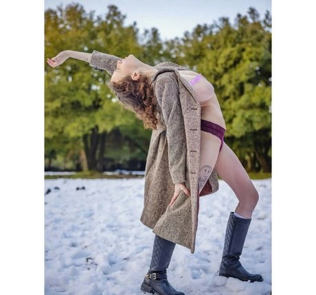 gros seins maigres onlyfans porno érotique collection