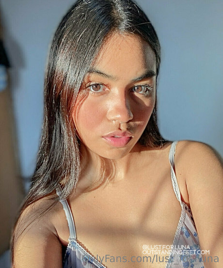 lust for luna étoile de l'art collection