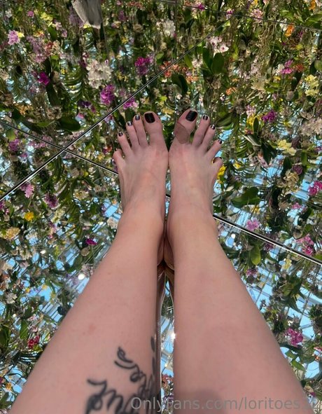 loritoes32 star du porno xxx photo