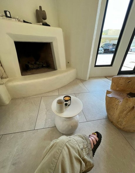 bhvnofficial étoile nue photos