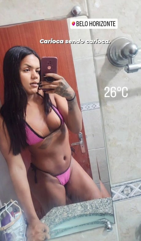 Julia Lima star du porno érotique images