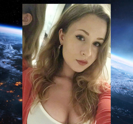 elina twich star pornographique img