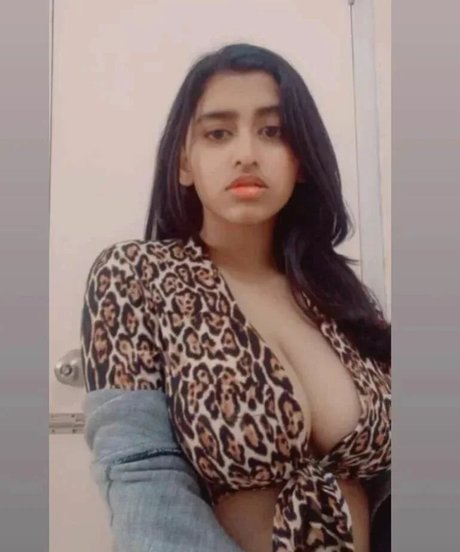 Sanjana Saba star du porno gratuite img