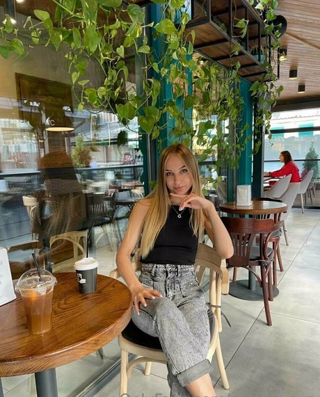 nastya sun actrice exclusive des photos