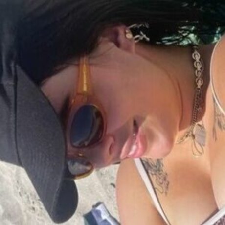 Benee belle star du porno des photos