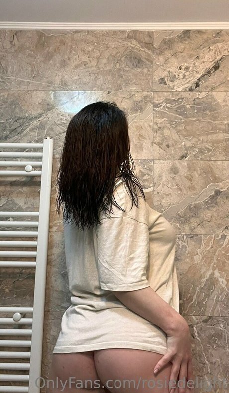 delightrosie actrice libre image