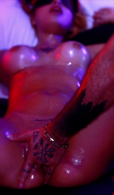 Fernanda Ribeiro actrice parfaite des photos