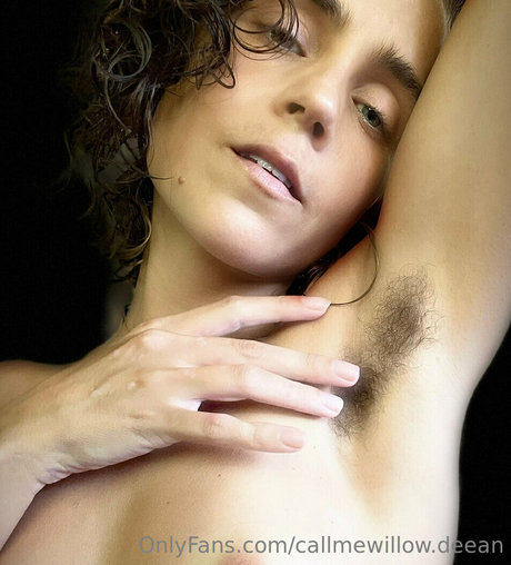 callmewillow deean étoile adulte image