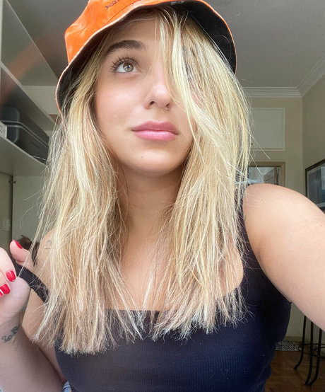 clariceboaventura modèle exclusif galerie