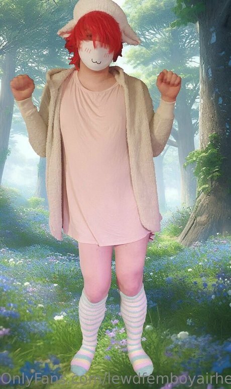 lewdfemboyairhead jolie actrice images