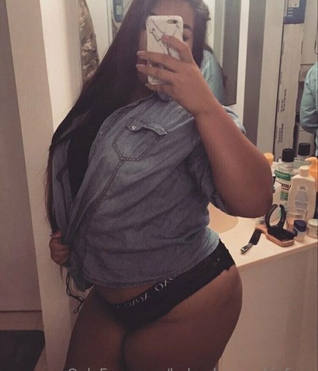 babyybrownskinfree modèle de sexe collection