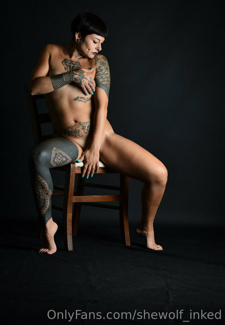 pawg rousse uniquementfans sympa érotique photo