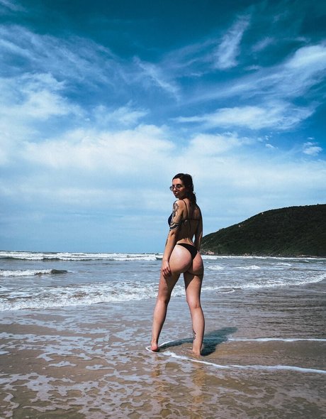 Brubuxi beau modèle des photos