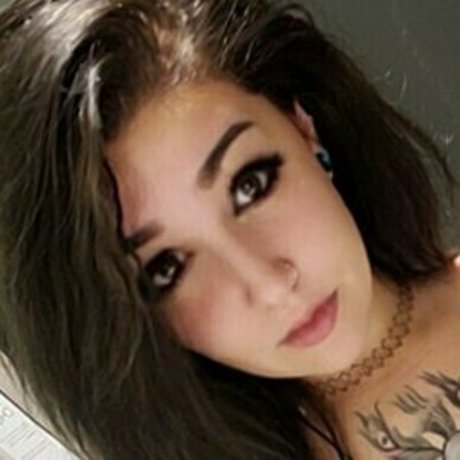 naughtysalamanderfree étoile exclusive image