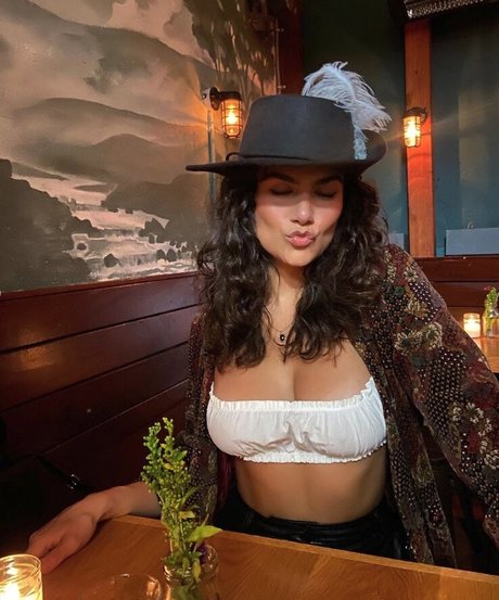 lexieshoaibi modèle hd des photos