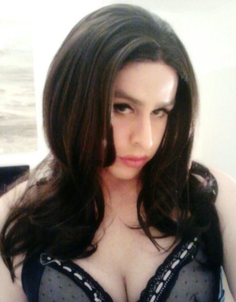 LiaLaRosa modèle chaud image