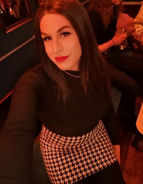 LiaLaRosa étoile adulte images