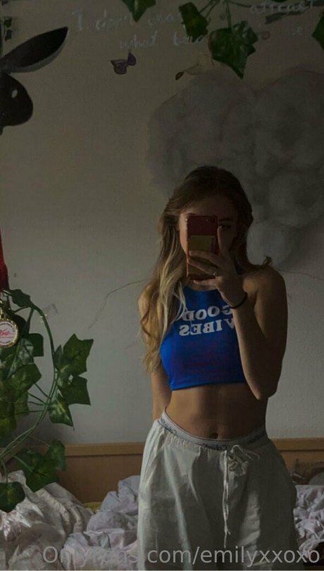 emilyxxoxo modèle gratuit photos