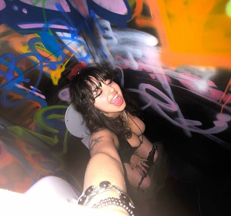 Maddy Adderley star érotique photos