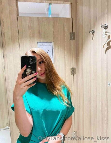 alicee kisss joli modèle galerie