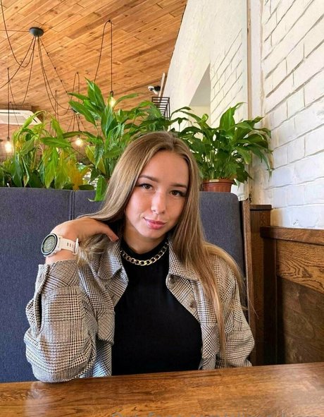 fans sociaux uniquement parfait chaud des photos