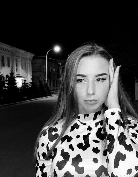 alicee kisss étoile de l'art galeries