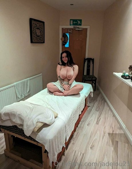 jadelou21 modèle hd des photos