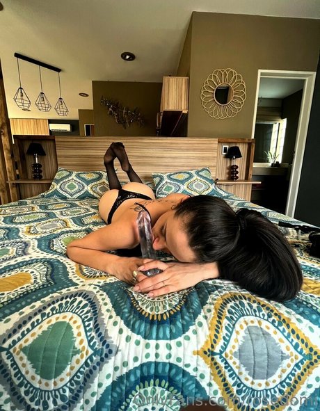 rosedomi actrice sexy photos