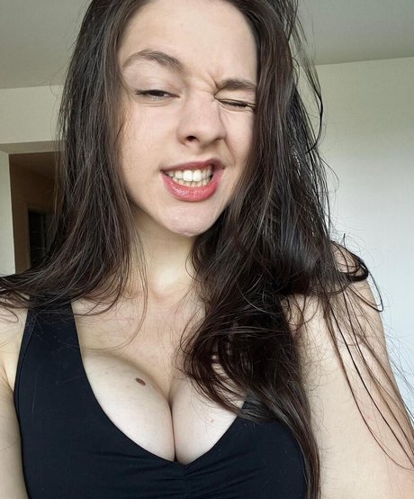 Lucia Mikusova star du sexe des photos