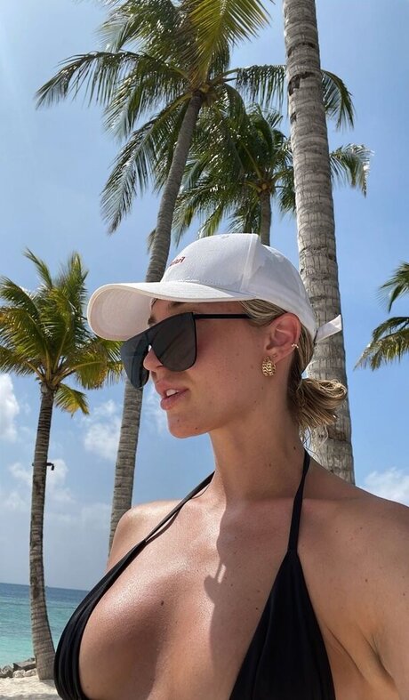 bubble butt onlyfans art sexy galeries