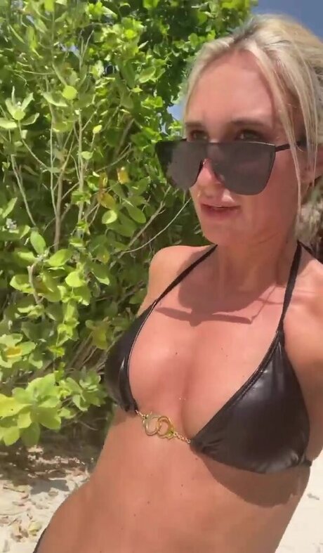 Megan McKenna étoile de haute qualité photo