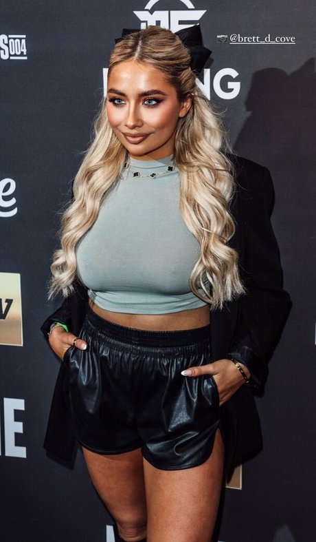 Saffron Barker modèle meilleur img