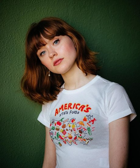 Maisie Peters sexe de star du porno images