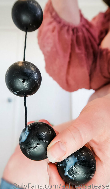 ashleytheteasefree actrice parfaite des photos