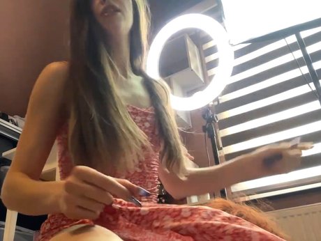 Rapunzel ASMR star du porno de haute qualité photo